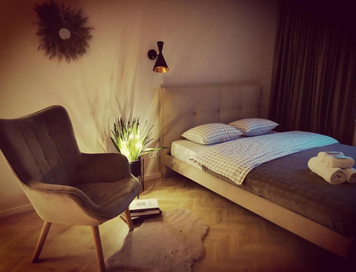 Cosy Old Town Apartment Klaipėda Kültér fotó